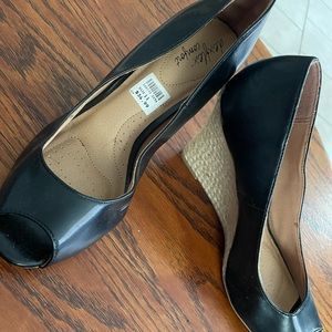 Black open toe wedges